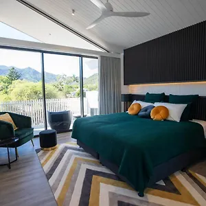 Holiday home Dacha On Maggie No#1 Opulent And Luxurious, Nelly Bay