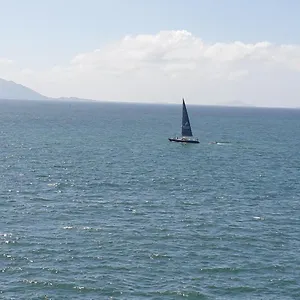 Apartment Penthouse On Bright Point, Nelly Bay