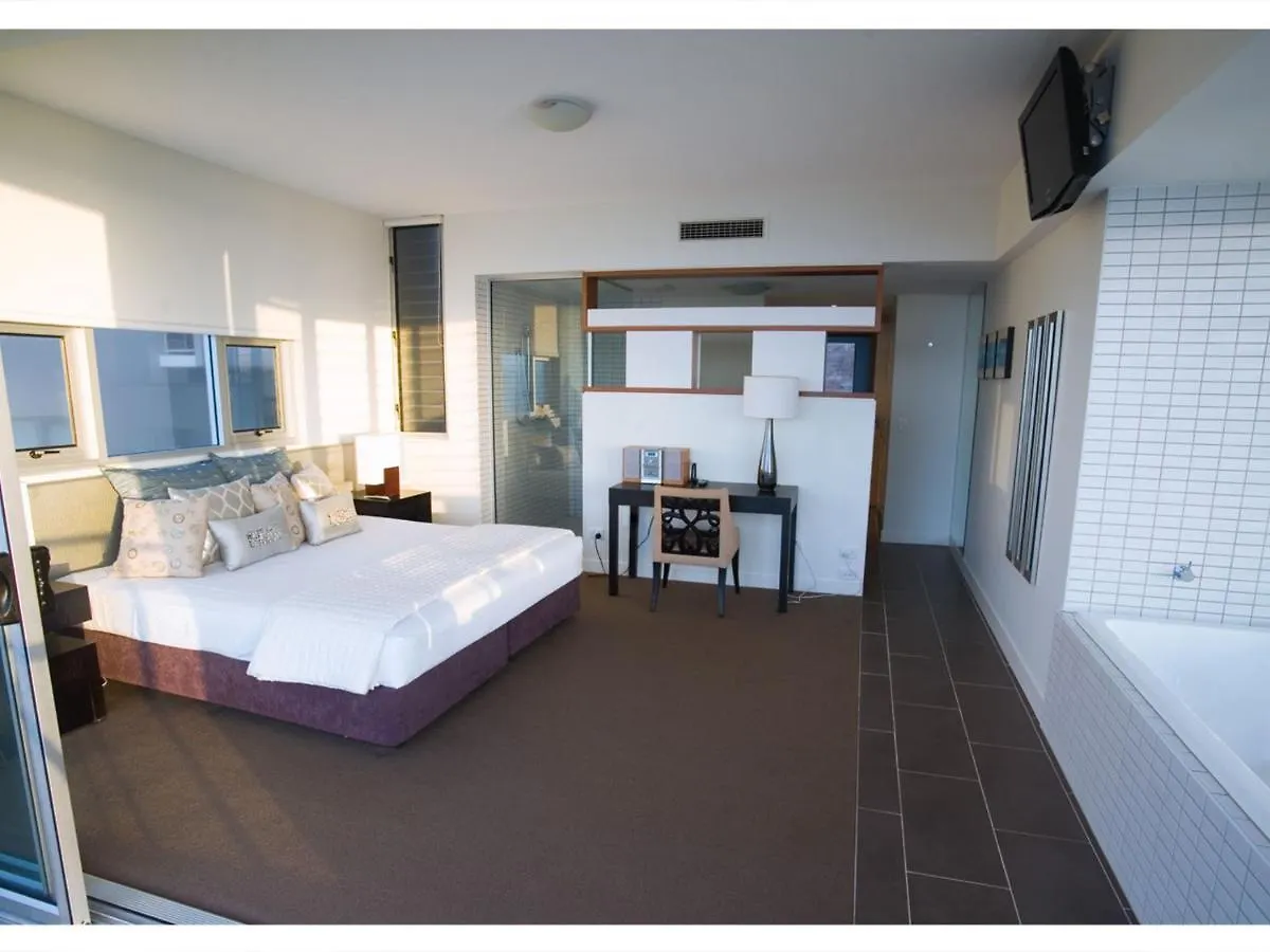 1 Bright Point Apartment 5201 Nelly Bay