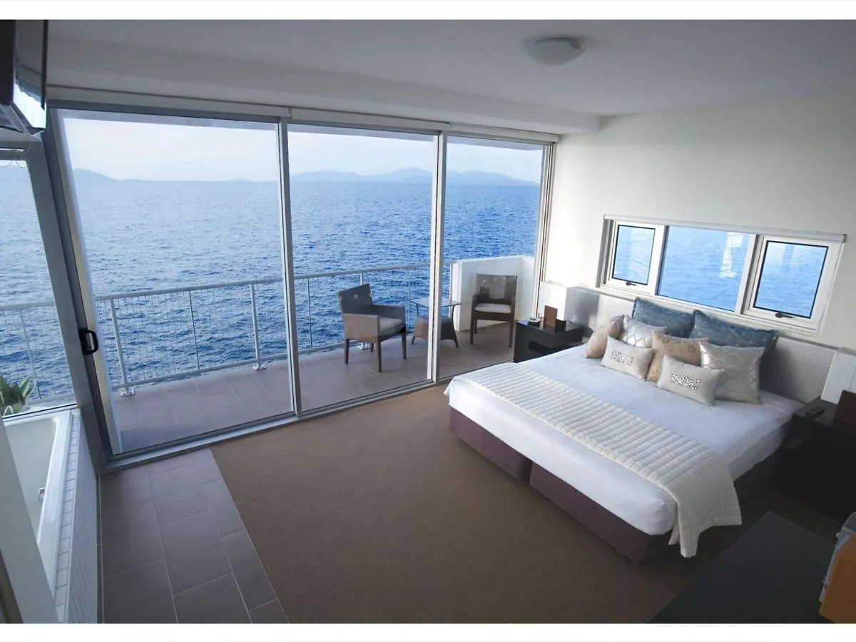1 Bright Point Apartment 5201 Nelly Bay